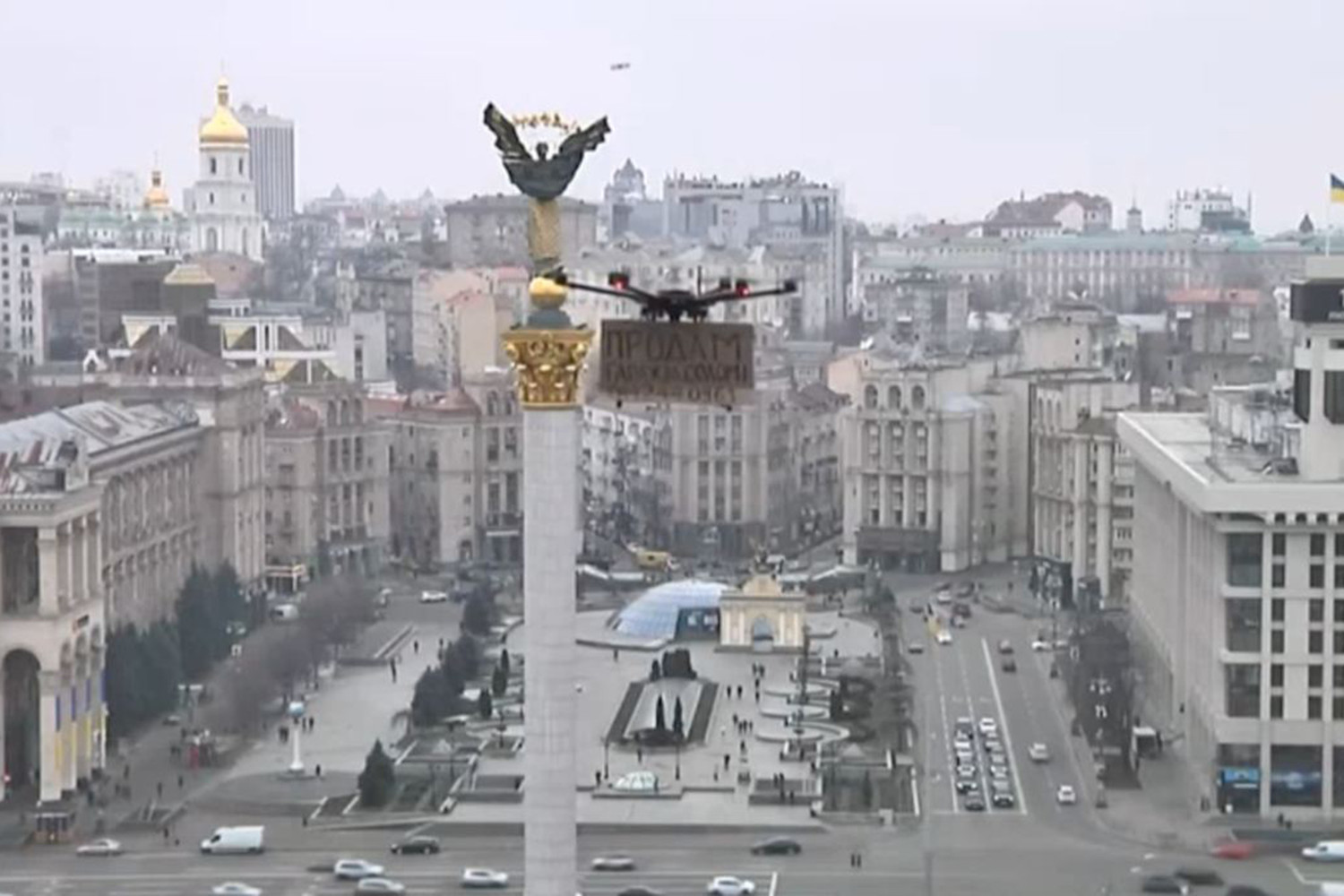 Майдан 16. Огромная минора в центре Киева фото. Квадрокоптер на Киевской трансляции.