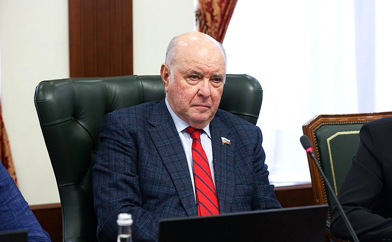 Григорий Карасин