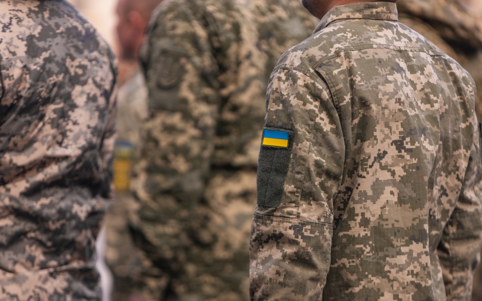 На Украине хотят обязать юношей проходить военную подготовку при выезде за рубеж
