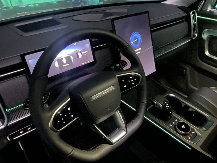 Jaecoo carplay. Geely zeekr. Zeekr 001. Geely электромобиль кроссовер.