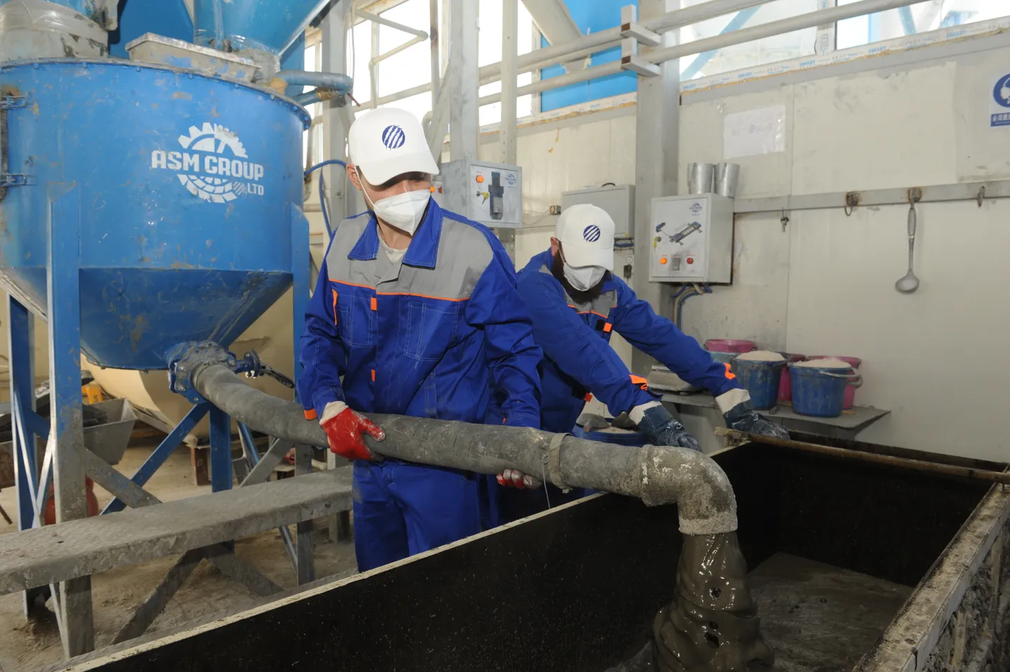 Аккумуляторный завод в казахстане. Запустили завод. Швейная фабрика имени 20 партсъезда талдыкорган. Кайнар завод акб. Заводы талдыкорган.