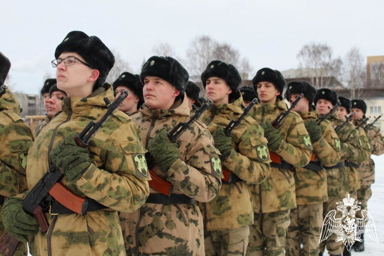 Более ста военнослужащих осеннего призыва приняли присягу в Центре подготовки личного состава Северо-Западного округа Росгвардии