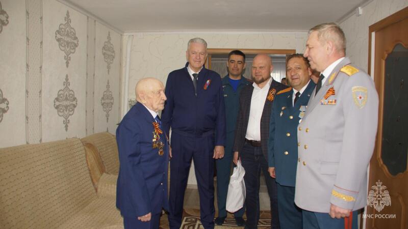 С Днем Победы поздравили ветерана Великой Отечественной войны Бикьяна Аптикаева