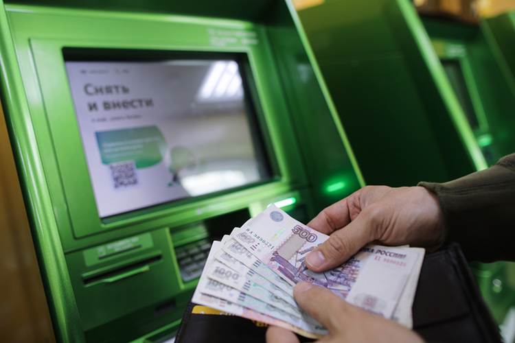 «Сбер» анонсировал банкомат будущего, который способен оценить состояние здоровья клиента по лицу с помощью встроенной камеры