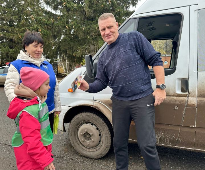 В Тетюшах прошла акция «Ребёнок — главный пассажир» по БДД