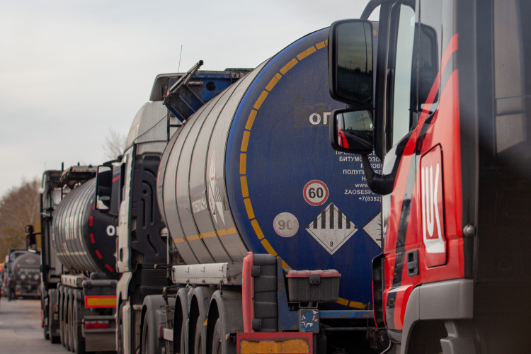 «Эксперты МЭА раньше считали, что пик потребления нефти мы уже должны были пройти. К 2020–2025 годам они прогнозировали существенное снижение потребления нефти. По факту ничего похожего мы не наблюдаем»