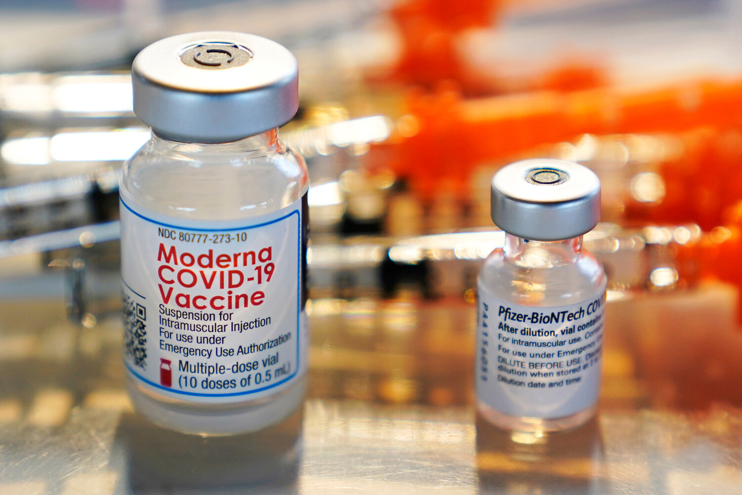 Заказать вакцину. Spikevax moderna вакцина. Вакцины Pfizer и moderna. Вакцина Pfizer/BIONTECH. Вакцина Модерна (moderna США).