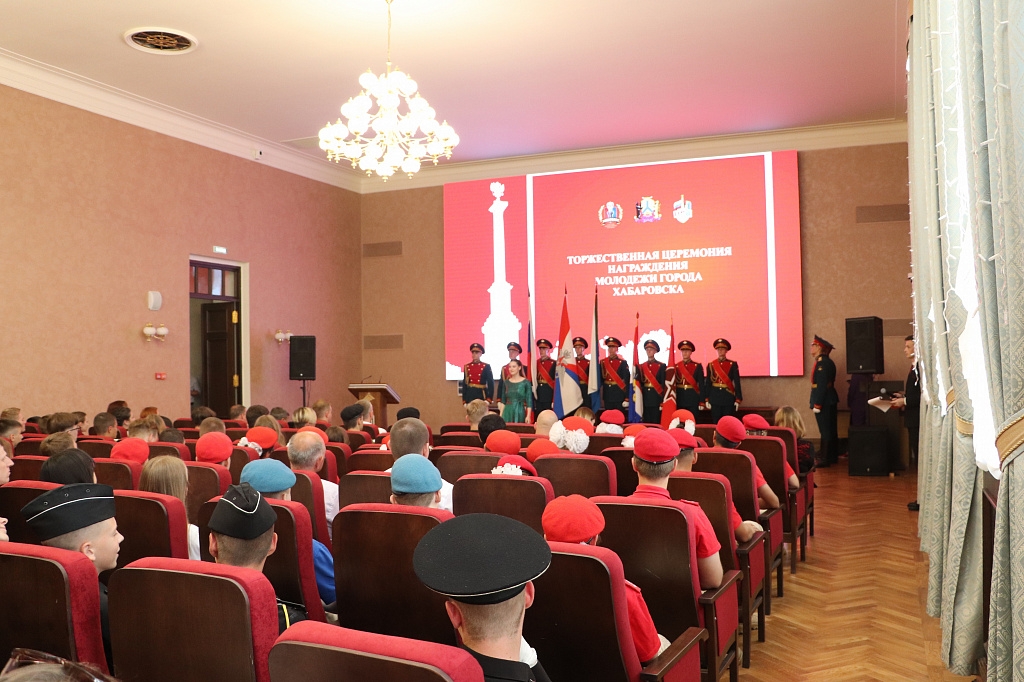 Проект молодежь и политика