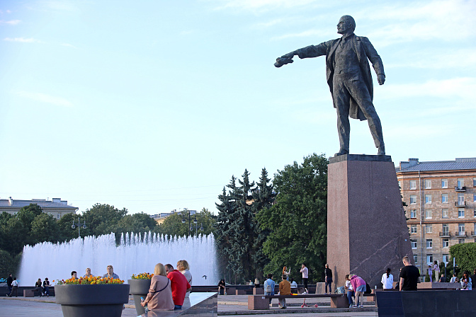 памятник ленину