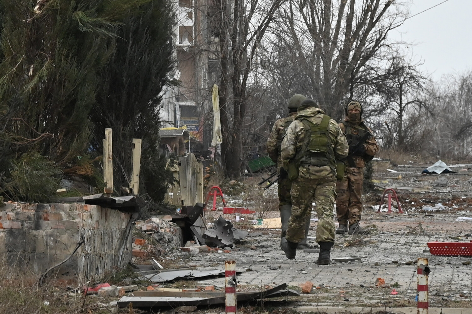 Взятия бахмута вагнера. Российские бойцы на Украине. Штурм Артемовска. Зачистка военными города.