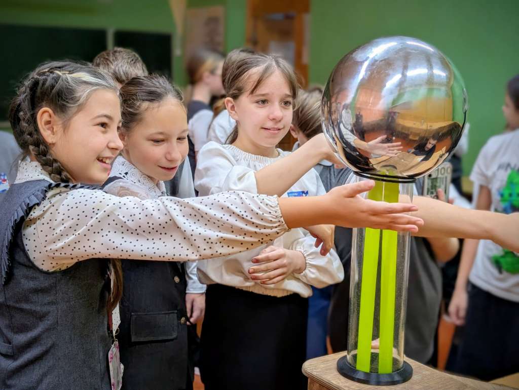 РУСАЛ Фестиваль: Научный квест, где законы физики и химии ожили!