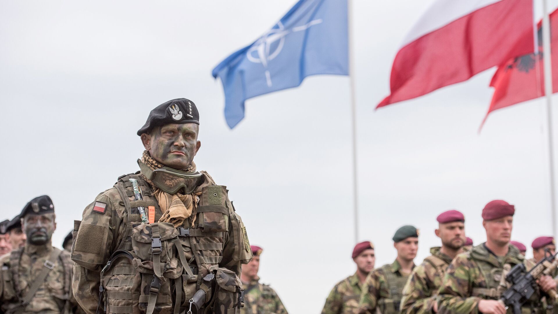 Польша находится в нато. Армия НАТО В Польше. Учения НАТО. Учения НАТО В Польше. Польские войска на Украине.