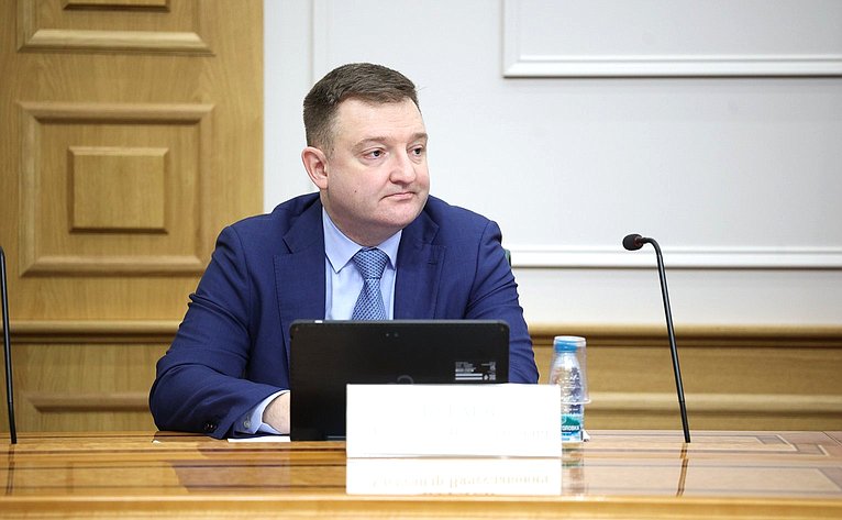 Круглый стол Комитета СФ по науке, образованию и культуре «Воспитание и просвещение как инструменты формирования личности в современном обществе» (в рамках XIV Рождественских парламентских встреч)