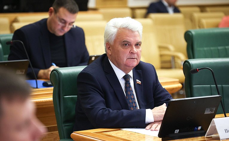 Петр Тултаев