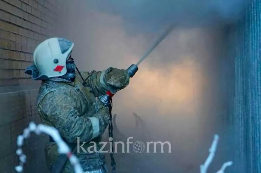 В пожаре в селе Костанайской области погибли мама с ребенком