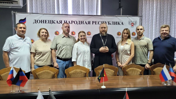 Представительство Дагестана в Санкт-Петербурге с рабочим визитом посетило Донецкую Народную Республику