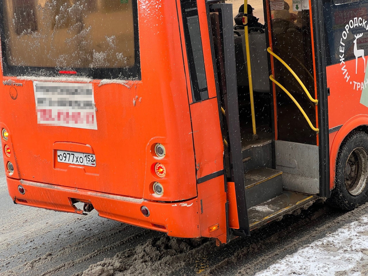 Водитель вакансии нижний автобусов. Открытые автобусы. Нижегородский транспорт. Частный автобус. Новые автобусы в Нижнем Новгороде.