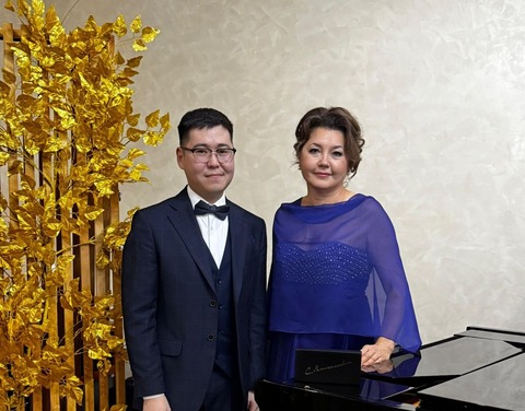 В Международный день музыки в Театре оперы и балета презентован новый рояль Pearl River