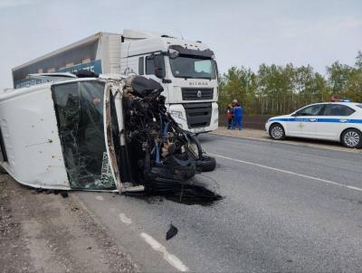 В ДТП с рейсовым автобусом под Саратовом пострадали пятеро взрослых и ребенок