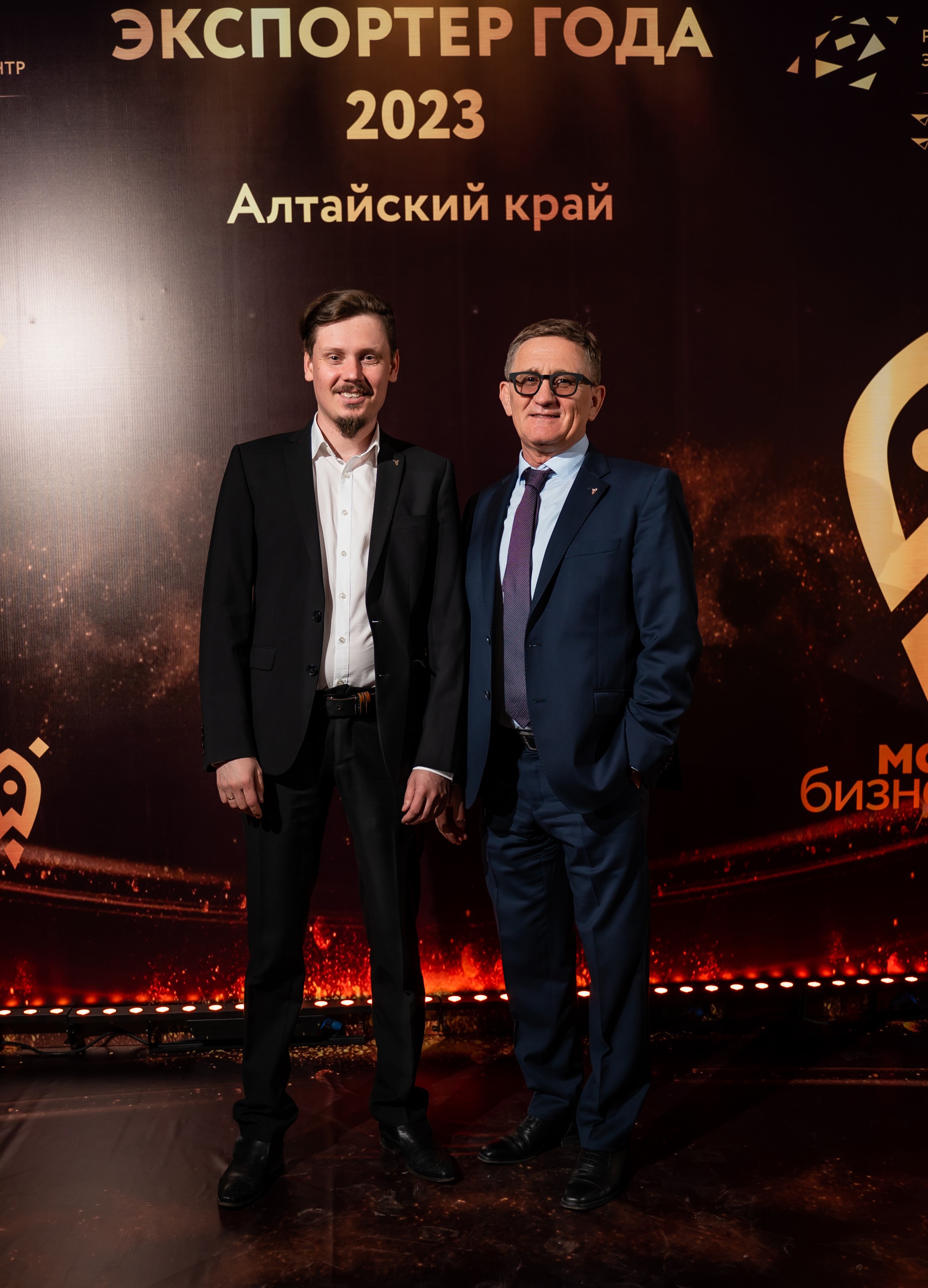 Роман Эбелинг, директор ООО Завод «АгроУспех» и Борис Чесноков, президент ТПП Алтайского края