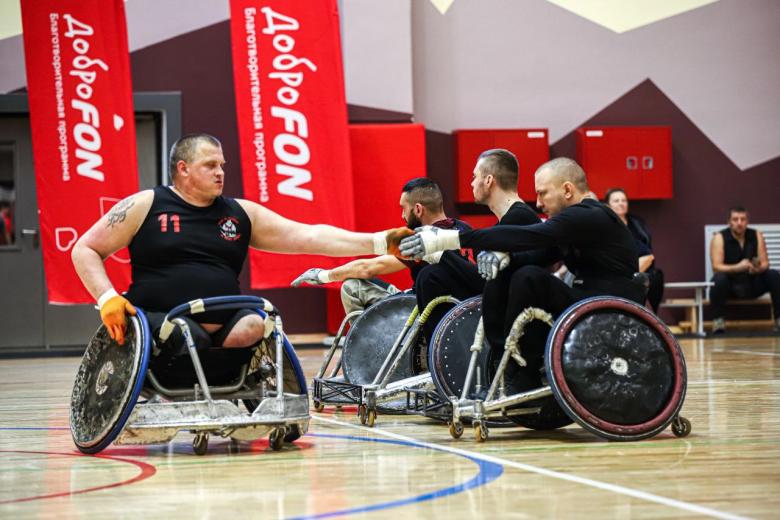 Вениамин Бухалов (слева)