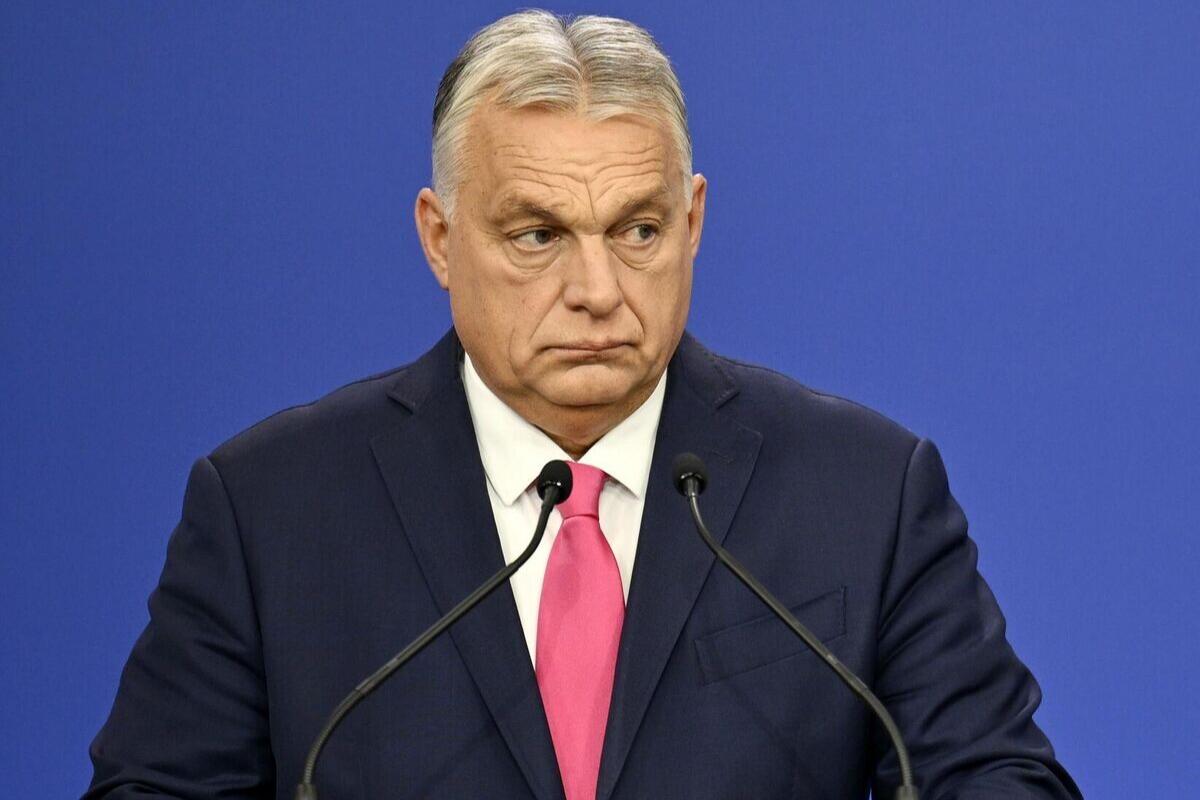 Орбан выразил недоумение по поводу просьбы Украины о предоставлении ей $800 млрд