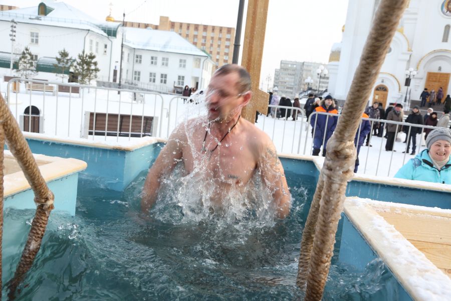 крещенские купели в южном округе на карте москвы. купель красноярск. прорубь красноярск. прорубь в солонцах. крещение прорубь 2023.