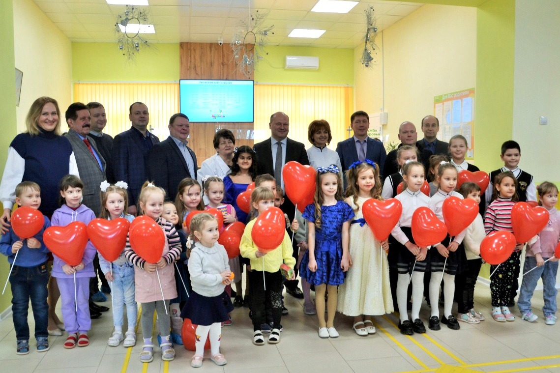 В Донецке после капитального ремонта открылась детская поликлиника