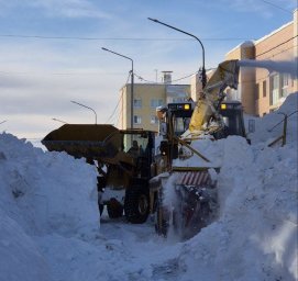 В круглосуточном режиме убирают снег в Петропавловске-Камчатском 2