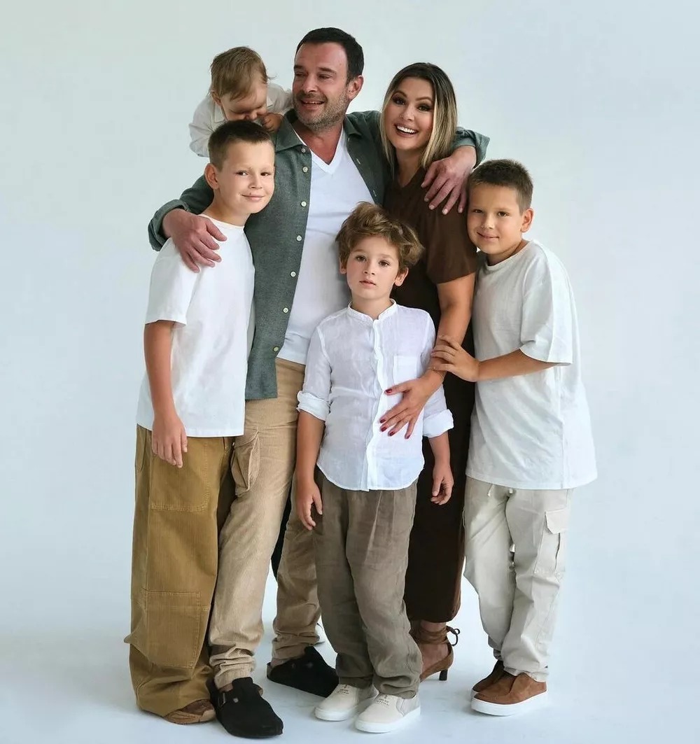 Жизнь после: Агата Муцениеце, Надежда Михалкова и другие звёзды, открыто говорившие о постродовой депрессии