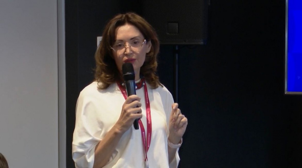 Саратовский областной институт развития образования. Губанова елена владимировна москва учитель. Гау дпо иро. Соиро ректор. Ректор соиро саратов губанова.