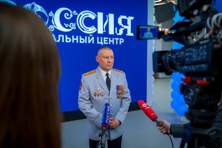 В Югре отметили 10-летие Росгвардии и 215-ю годовщину образования войск правопорядка