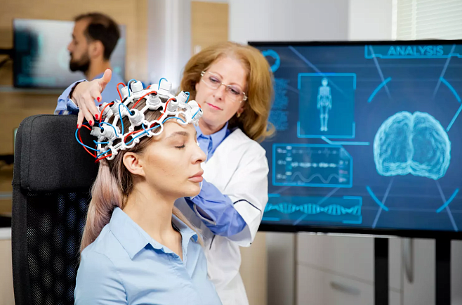 Нейросети отличают людей, переболевших COVID-19, по сниженной активности речевого центра мозга на ЭЭГ