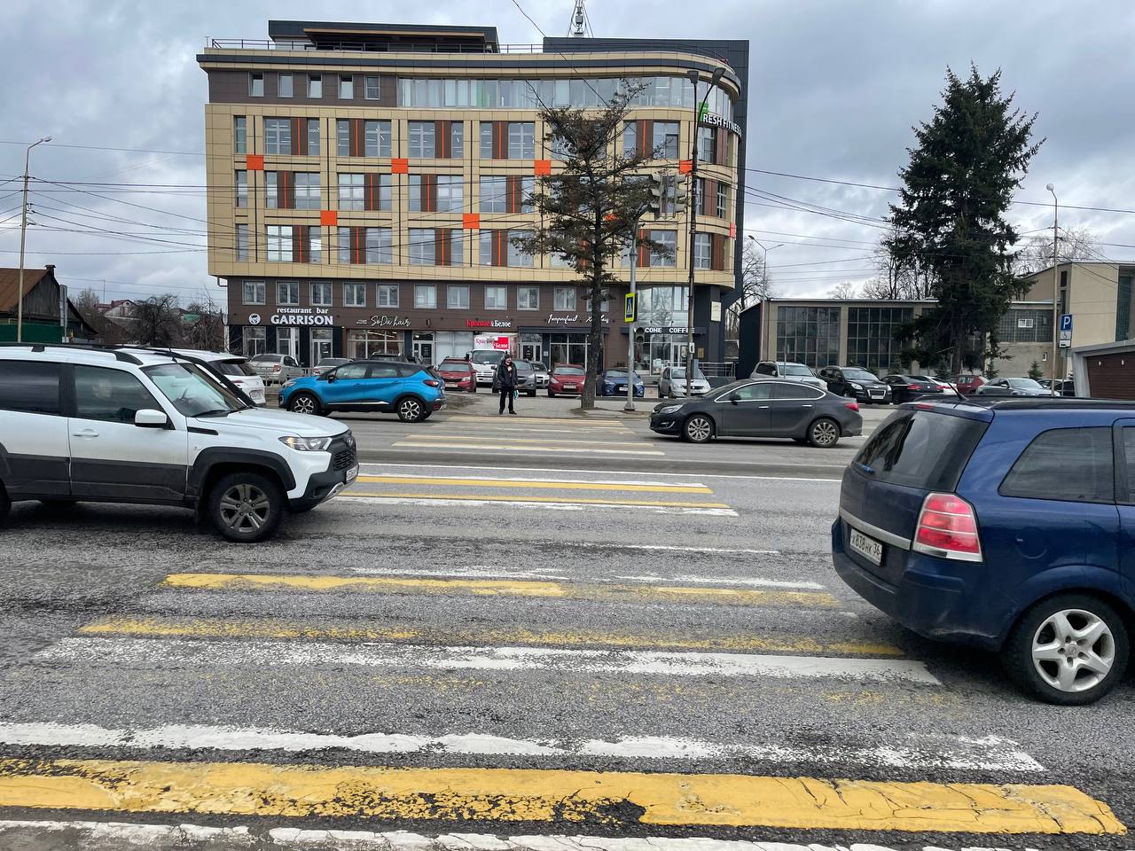 Остановка 9 января воронеж. Остановка площадь заставы воронеж. Остановка дом архитектора воронеж. Автобусные остановки воронеж. Воронеж остановиться.