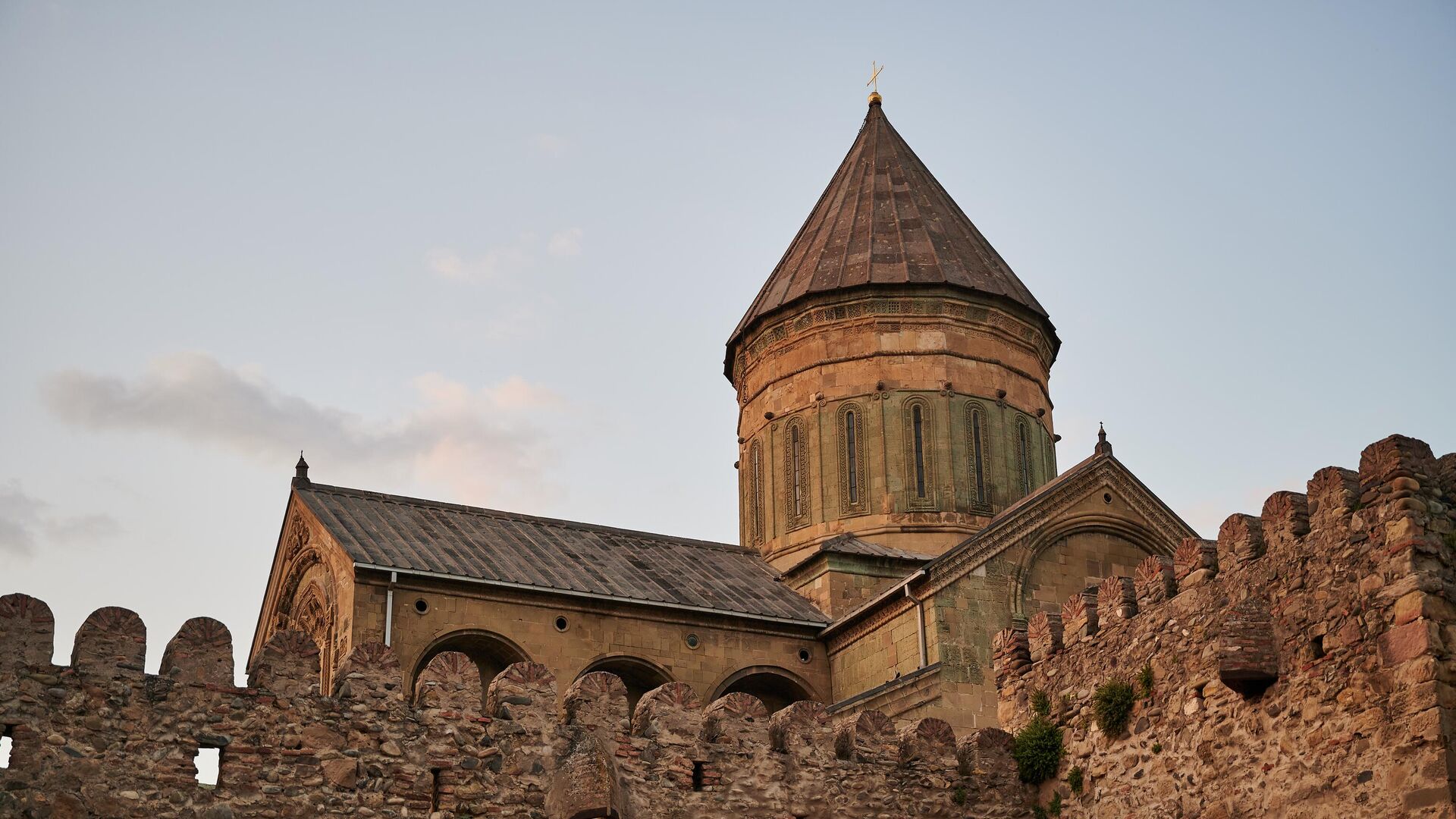 Храм Светицховели во Мцхета - Sputnik Грузия, 1920, 15.11.2025