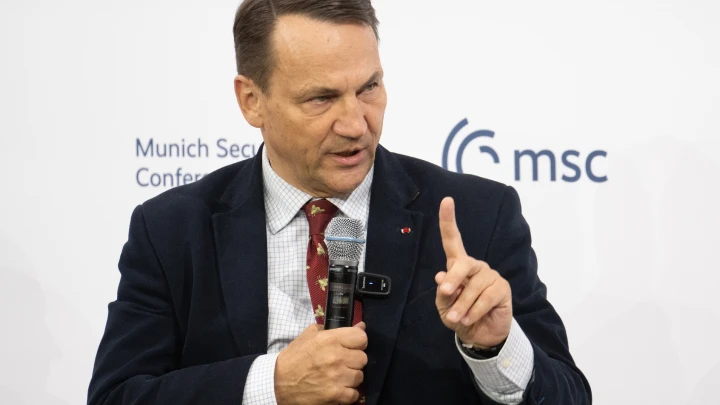 Сикорский нахамил Маску после его конфликта с Трампом