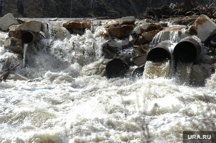 Архив. Паводок. Челябинск., половодье, плотина, наводнение, потоп, река кама, весна