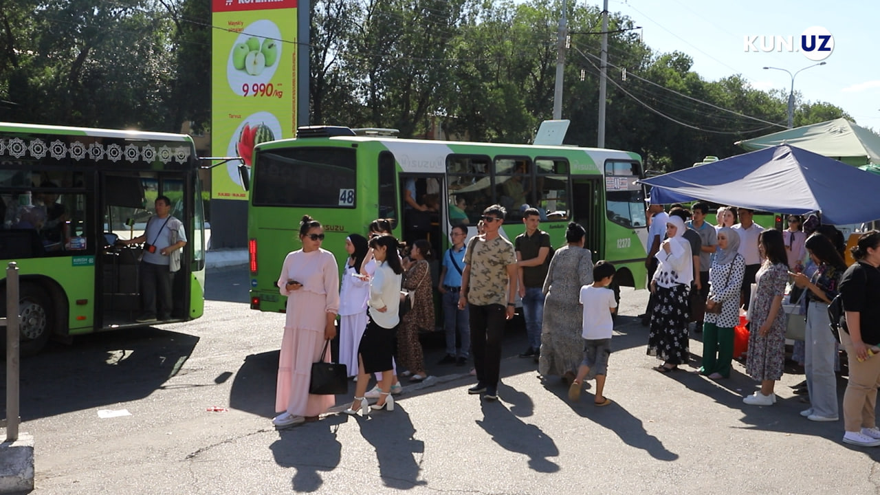 автобус должен останавливаться на каждой остановке