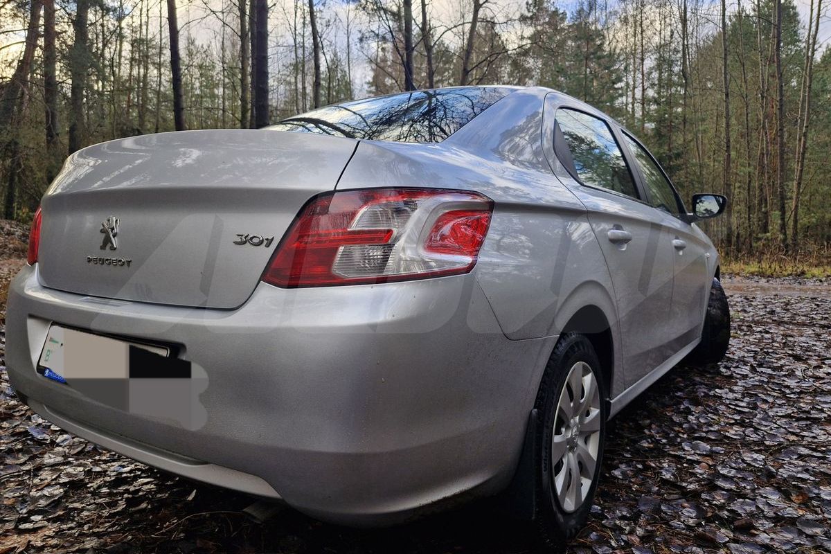 Дешево и сердито: смотрим седаны до $10 000 из базы объявлений