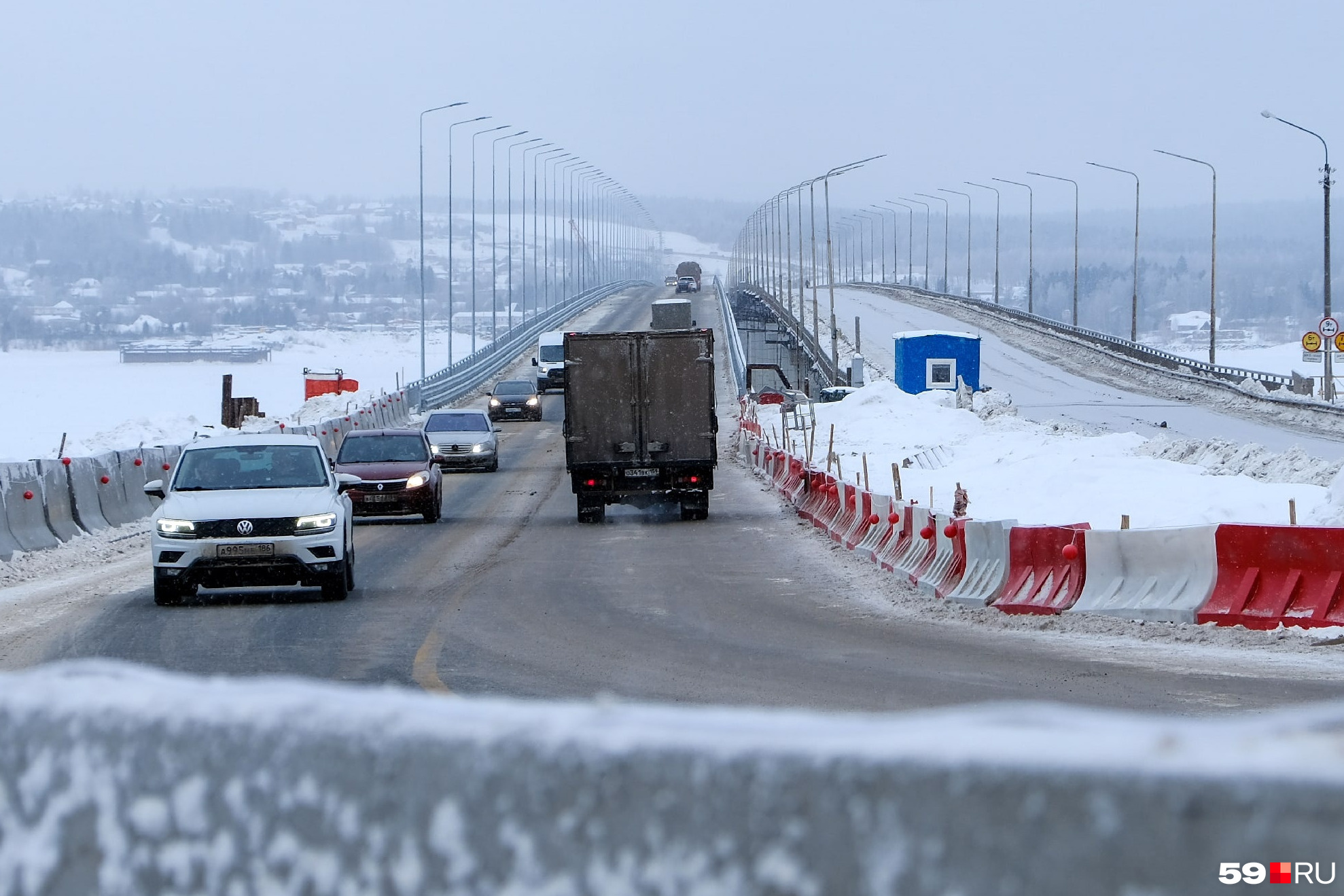 Пермь декабрь 2022. Пермь декабрь 2022. Игр на липовой горе. Розовый закат зима пермь. Эспланада пермь 2022.