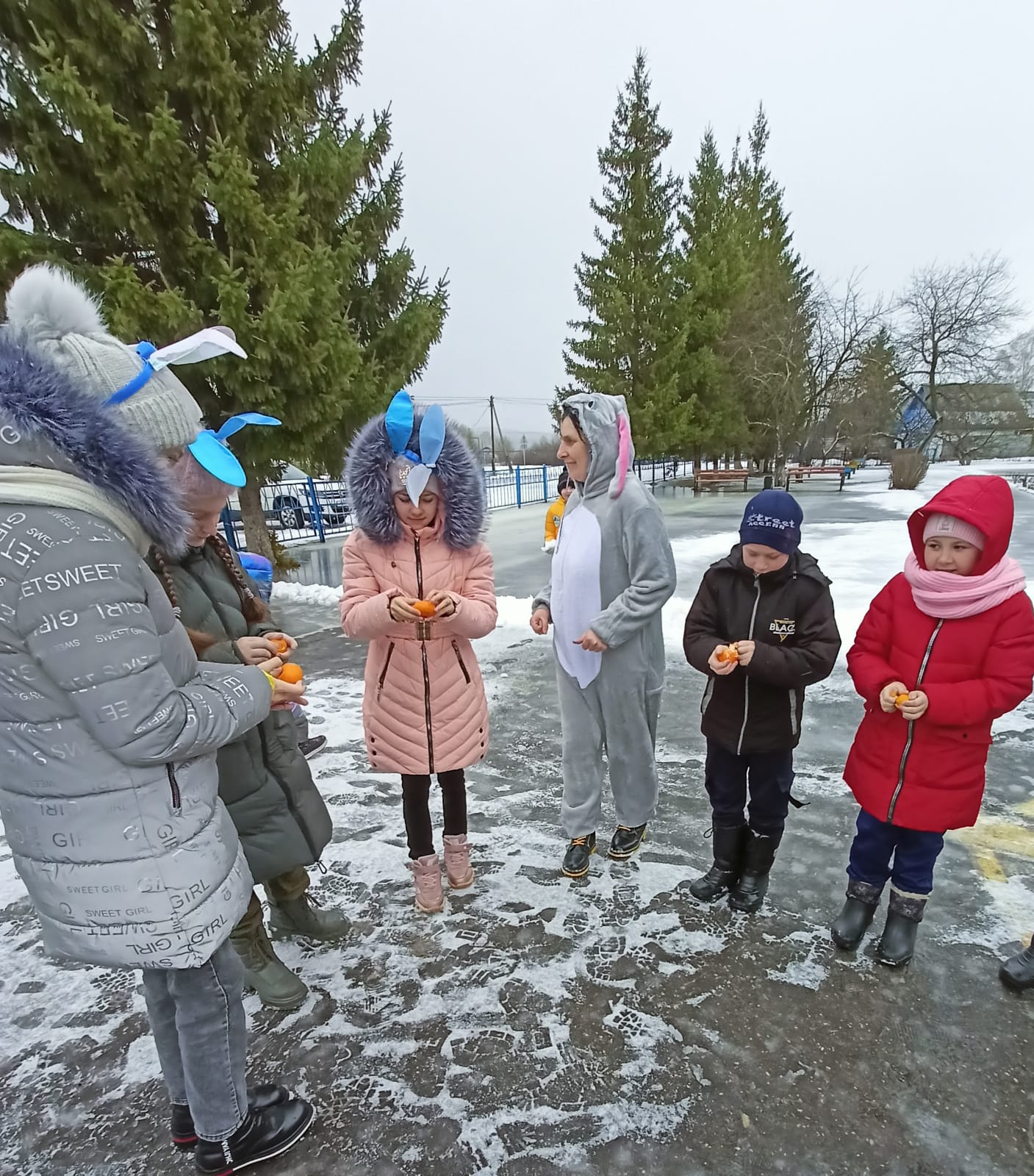 План новогодних мероприятий. Новогодняя программа. Мероприятия посвященное новому году. Завершение новогодних праздников. Мероприятие посвященное новому году в 5 классе.