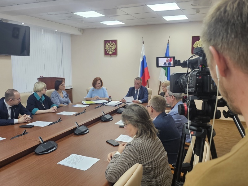 Избирательная комиссия Республики Коми подписала протокол о результатах выборов Главы Республики Коми 