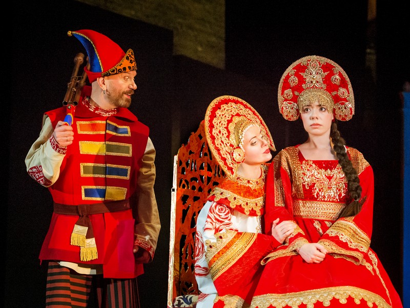 Царевна несмеяна на карусель. Царевна несмеяна афиша. Царевна несмеяна кукольный спектакль. Кристалинская - царевна-несмеяна. Царевна несмеяна кукольный спектакль.