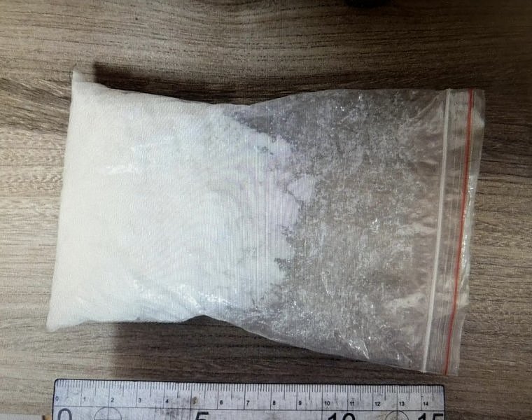 Полицейские Южного округа Москвы задержали подозреваемого в покушении на сбыт более 300 граммов мефедрона