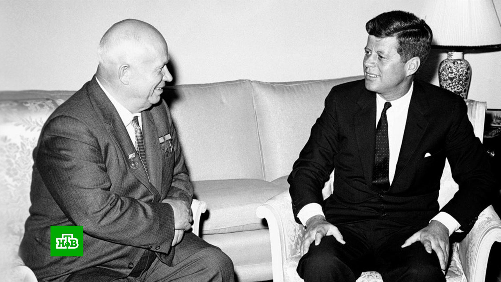 Карибский кризис 1962 связан с. Хрущев и Кеннеди 1961. Хрущев Кеннеди Вена 1961. Встреча н. с. Хрущёва с президентом США Д. Кеннеди. Хрущев и Кеннеди Карибский кризис.