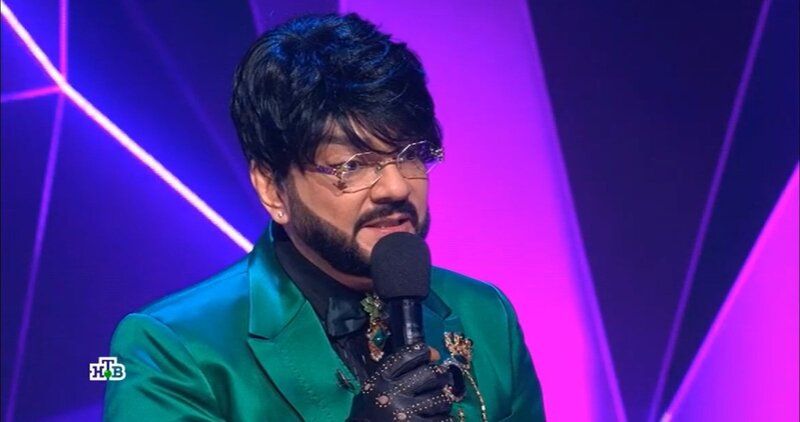 бафф маска акула. стрижка акула. российский шоу бизнес акулы. маска акулы. кто был под маской акулы в шоу.