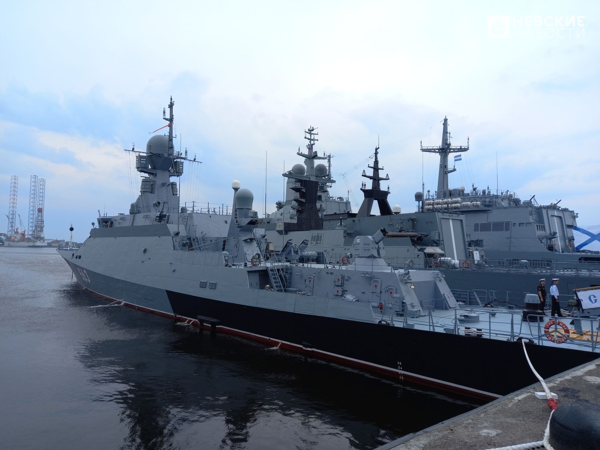 Военно морской салон кронштадт. Кронштадт корабль. Военно морской салон в Кронштадте.