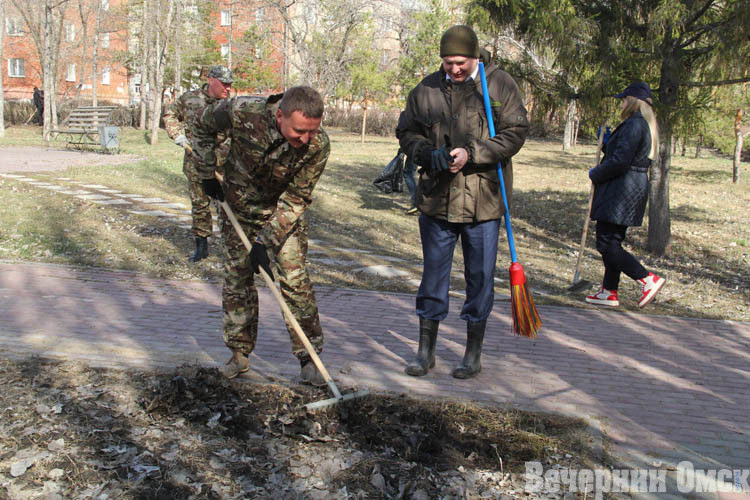 Мэр Сергей Шелест во время уборки города обнаружил следы магических обрядов