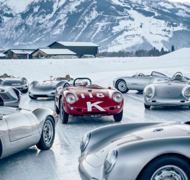 Исторические машины Porsche разных эпох на гонке Ice Race, фото FAT International