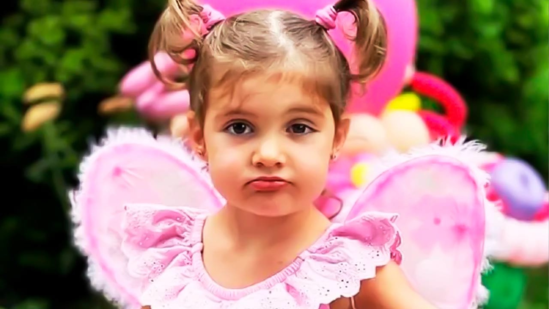 Tiny babies erin. Чудо малышка. Артисты из шоу дочки матери. Чудо малышка. Чудо малышка.